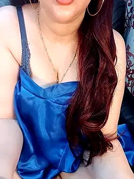 Queen sousou online show from 02-22-25, 01:11