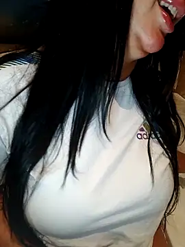 Queen sousou online show from 03-15-26, 12:45