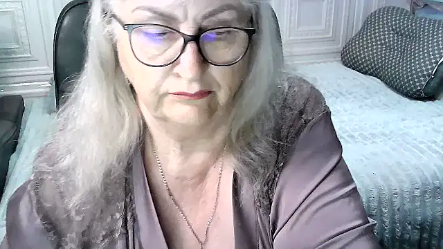 LolkaAlyss online show from 05-25-26, 04:23