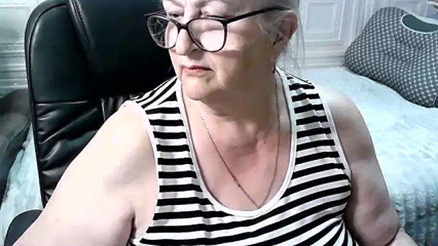LolkaAlyss online show from 04-30-26, 08:57