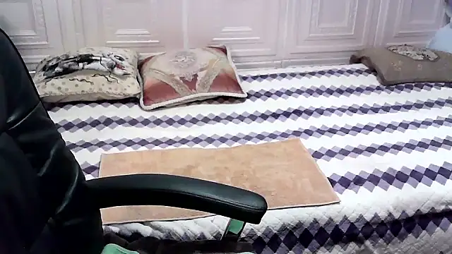 LolkaAlyss online show from 11-21-25, 08:41