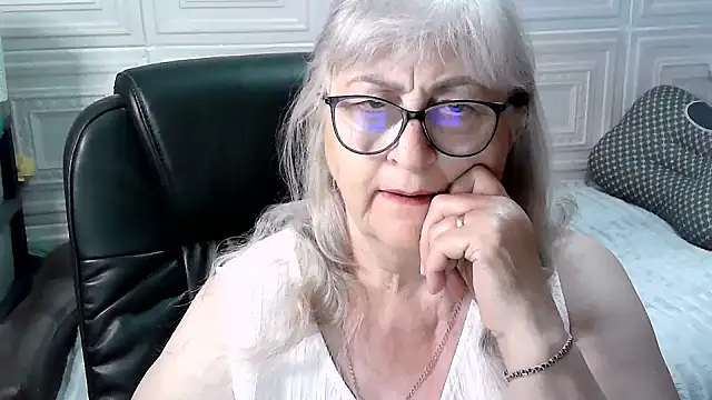 LolkaAlyss online show from 05-05-26, 08:23