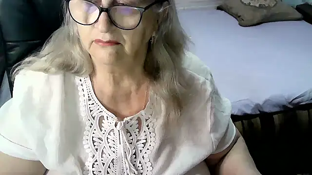 LolkaAlyss online show from 12-15-25, 12:05