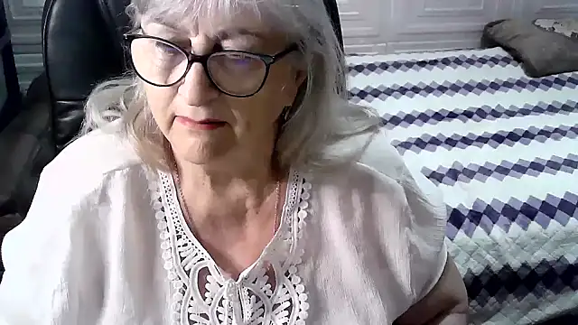 LolkaAlyss online show from 11-14-25, 09:40