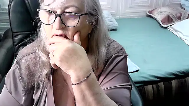 LolkaAlyss online show from 01-14-26, 08:18