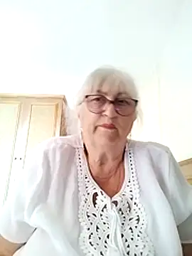 Snapshot of LolkaAlyss chatting on 06-26-26, 01:39 LolkaAlyss online show from 06-26-26, 01:39