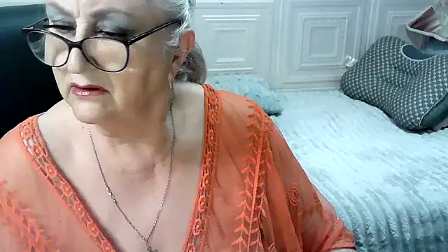 LolkaAlyss online show from 04-15-26, 05:06