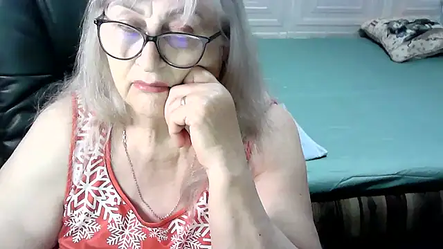 LolkaAlyss online show from 12-18-25, 03:27