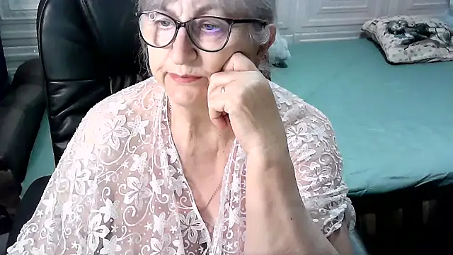 LolkaAlyss online show from 12-21-25, 03:14