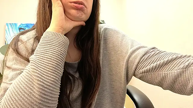 BattyMoll online show from 10-25-25, 03:12