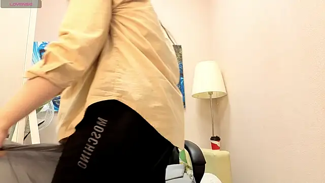 BattyMoll online show from 11-15-25, 03:27