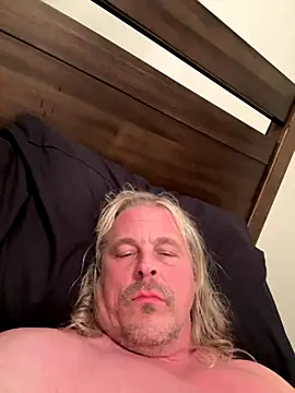 Snapshot of zeus337 chatting on 12-18-25, 02:49 zeus337 online show from 12-18-25, 02:49