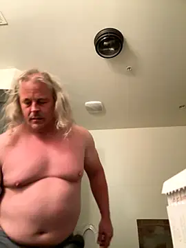 Snapshot of zeus337 chatting on 11-15-25, 04:27 zeus337 online show from 11-15-25, 04:27