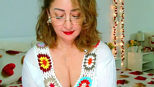 Tyana40 online show from 06-15-26, 01:17
