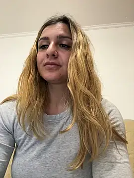 NicolePlay online show from 04-29-26, 09:10