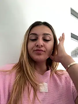 NicolePlay online show from 05-16-26, 04:55