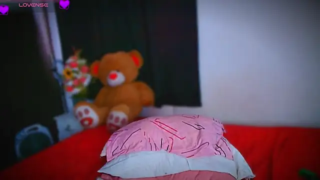 Mishukitty online show from 09-25-25, 06:03