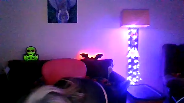 BigTitBarbie68 online show from 09-22-25, 03:12