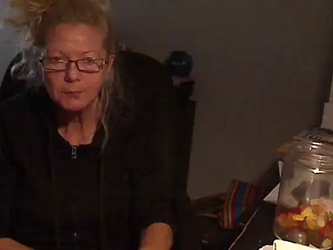 Snapshot of XTRAHORNYONE chatting on 01-10-25, 12:38 XTRAHORNYONE online show from 01-10-25, 12:38