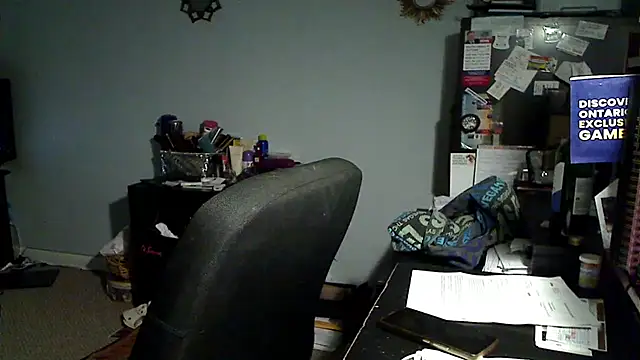 Snapshot of XTRAHORNYONE chatting on 04-11-26, 01:57 XTRAHORNYONE online show from 04-11-26, 01:57