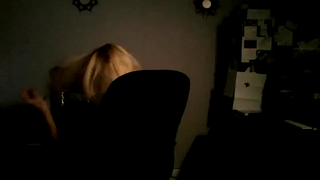 Snapshot of XTRAHORNYONE chatting on 10-12-25, 12:56 XTRAHORNYONE online show from 10-12-25, 12:56