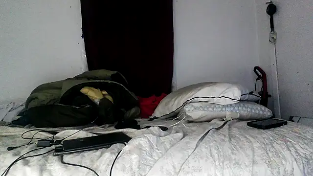 RinsingWood84 online show from 12-19-24, 07:51