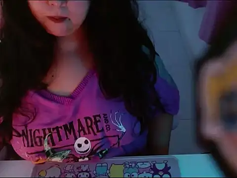 KittyK3 online show from 11-18-25, 01:54