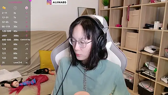 aliiiiiina online show from 03-13-25, 12:59