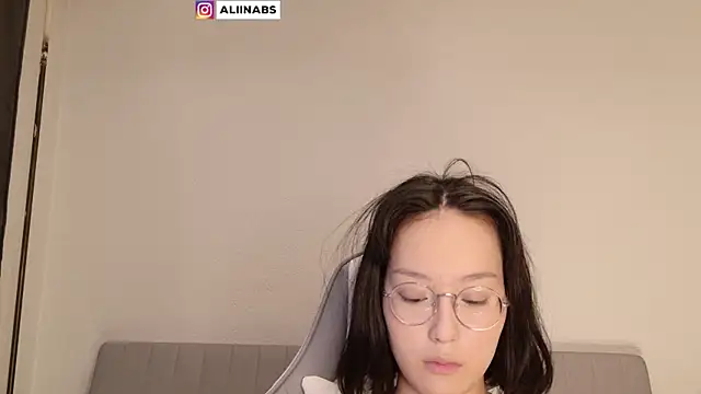 aliiiiiina online show from 02-01-25, 12:58