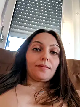 Snapshot of Katze22 chatting on 07-12-26, 11:11 Katze22 online show from 07-12-26, 11:11
