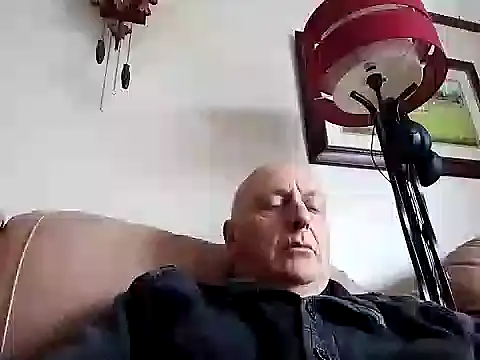 Snapshot of keeenn11 chatting on 02-11-25, 10:47 keeenn11 online show from 02-11-25, 10:47