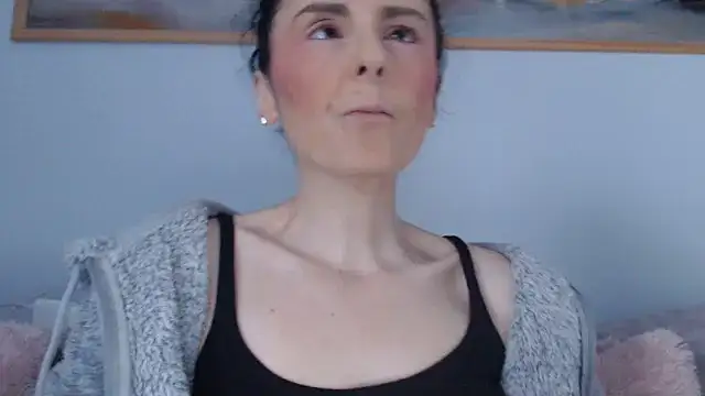 Snapshot of cleophee chatting on 04-08-26, 06:04 cleophee online show from 04-08-26, 06:04