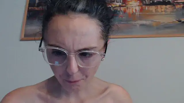 Snapshot of cleophee chatting on 07-04-26, 06:42 cleophee online show from 07-04-26, 06:42