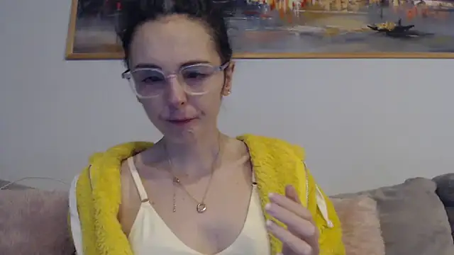 Snapshot of cleophee chatting on 04-02-26, 05:47 cleophee online show from 04-02-26, 05:47