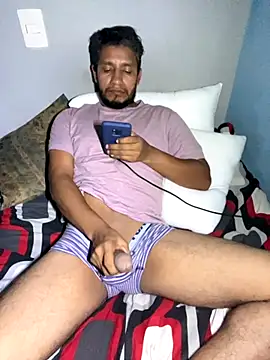 Snapshot of Darkdickhard chatting on 11-10-25, 04:06 Darkdickhard online show from 11-10-25, 04:06