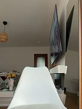 Snapshot of kataryna69 chatting on 11-12-25, 12:42 kataryna69 online show from 11-12-25, 12:42