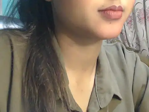 Snapshot of NancyRuvi chatting on 01-26-25, 04:30 NancyRuvi online show from 01-26-25, 04:30
