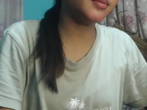 Snapshot of NancyRuvi chatting on 09-17-25, 04:09 NancyRuvi online show from 09-17-25, 04:09