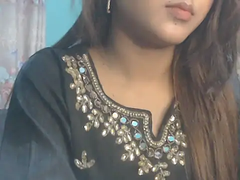 NancyRuvi online show from 04-09-26, 03:18