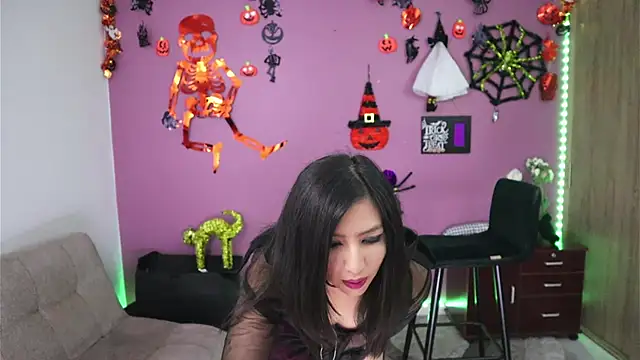 Snapshot of Steph_F chatting on 11-01-25, 05:03 Steph F online show from 11-01-25, 05:03