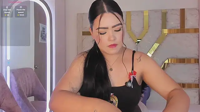 sophy champagne online show from 04-11-26, 01:24