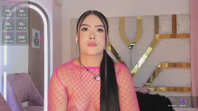 sophy champagne online show from 05-23-26, 01:04