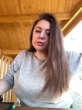 Sara Slow online show from 03-12-25, 01:08