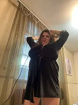 Sara Slow online show from 02-11-25, 02:13