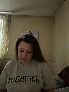 Sara Slow online show from 06-06-26, 01:16