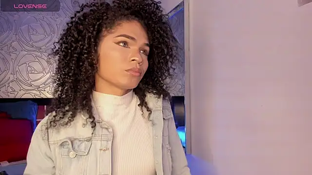 vennus1  online show from 11-10-25, 02:22