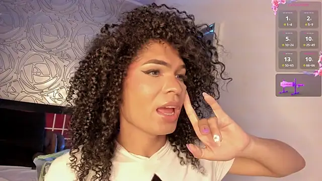 vennus1  online show from 11-16-25, 08:02