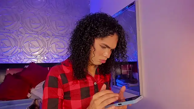 Snapshot of vennus1_ chatting on 03-08-25, 03:13 vennus1 online show from 03-08-25, 03:13