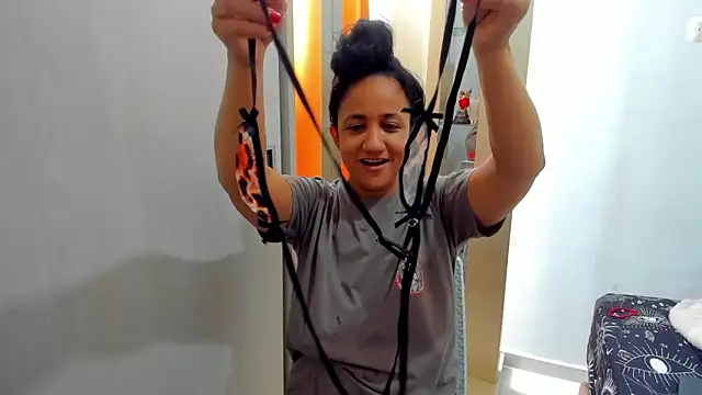 alaskmiller1 online show from 04-12-26, 06:33