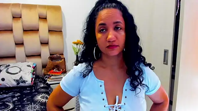 Snapshot of alaskmiller1 chatting on 06-19-26, 03:18 alaskmiller1 online show from 06-19-26, 03:18